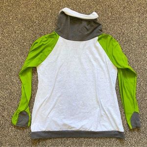 Colorblock Henley Oversize Sweatshirt Turtleneck green and Heather gray M-XL